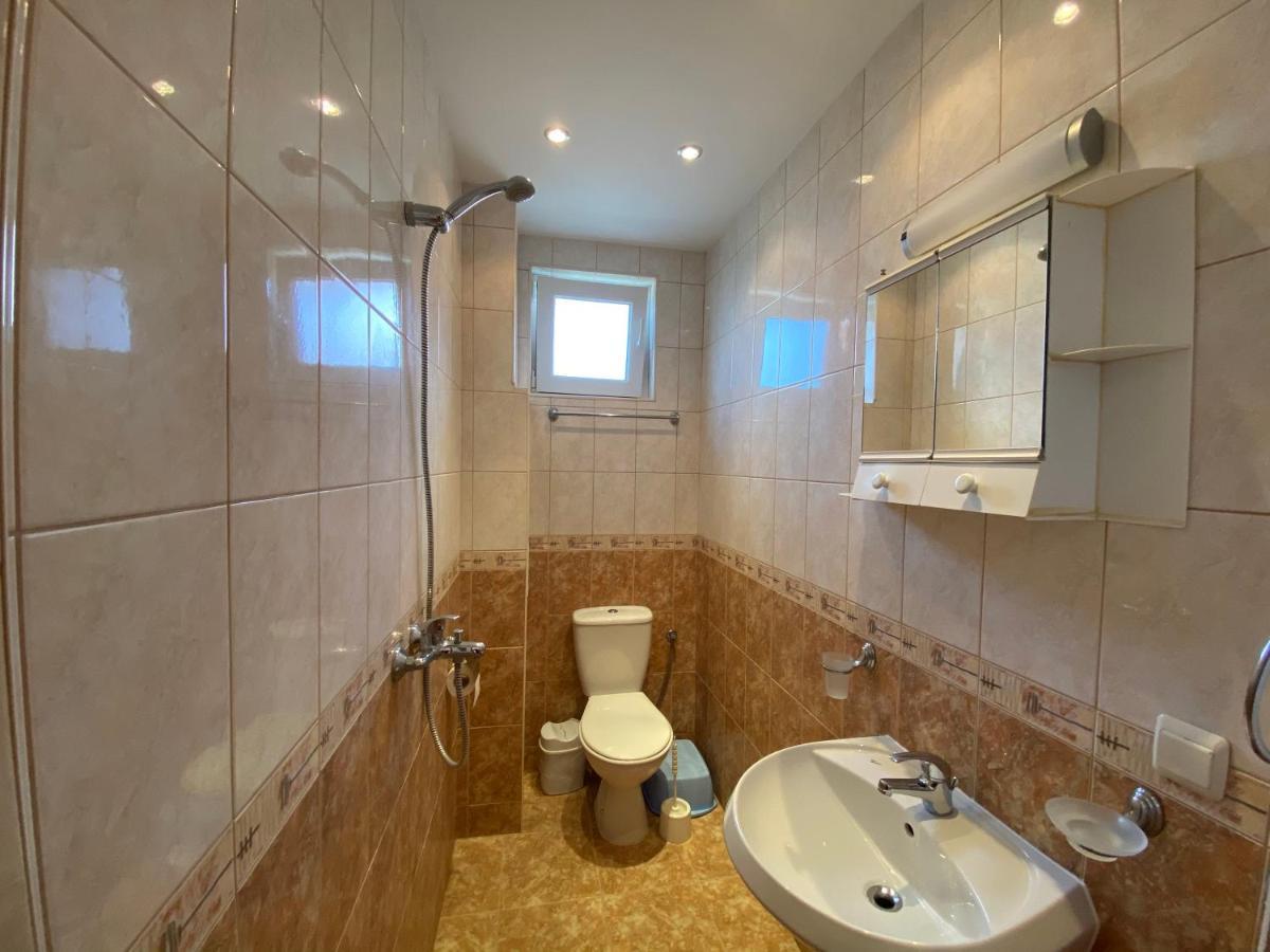 Sunny Guest House Ravda Esterno foto